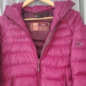 Mammut Women's Puffer Coat with Hood